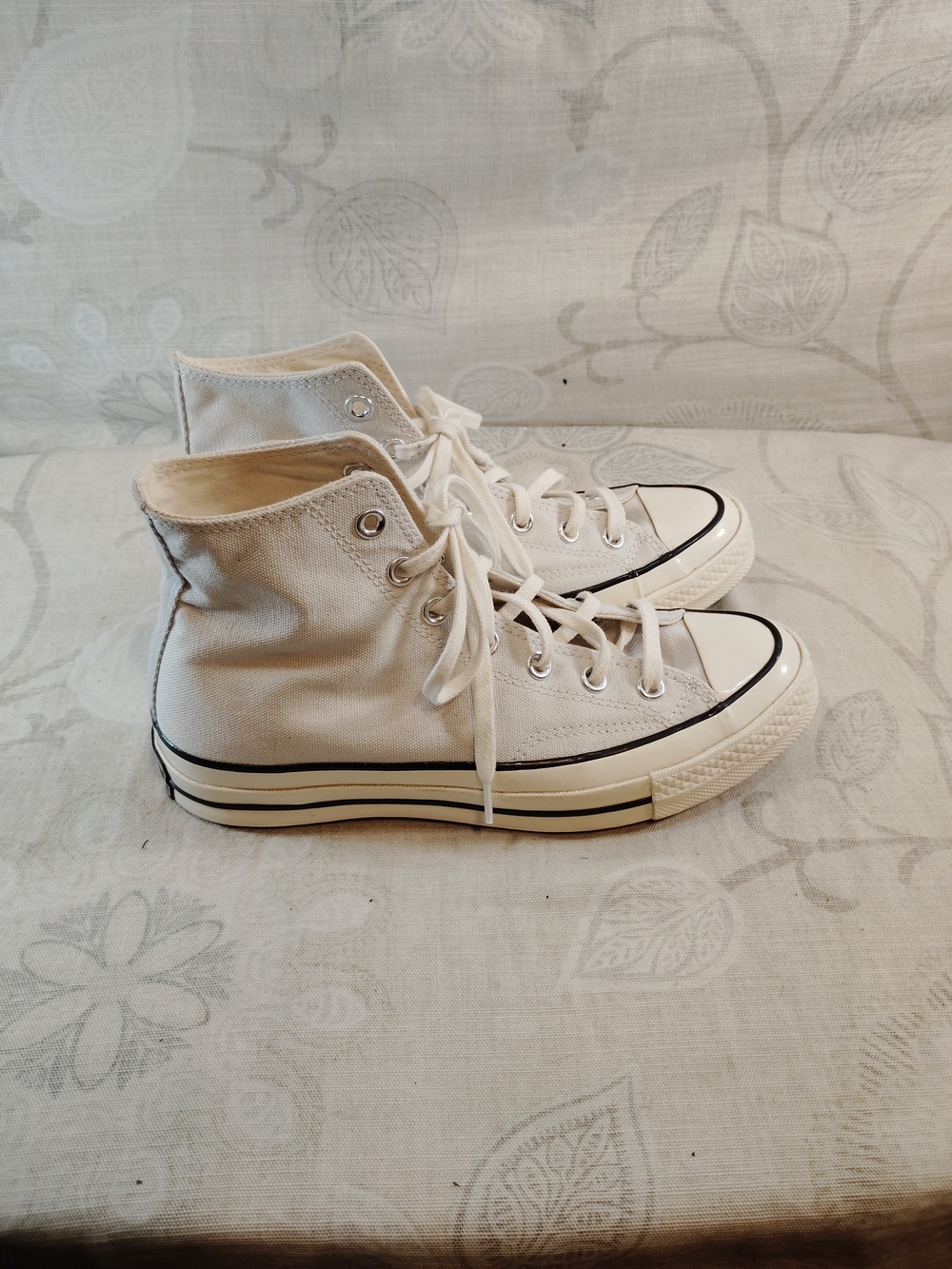 Converse A06526C Chuck 70 Vintage Grey High-Top Canvas Sneakers